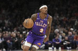 美记：雄鹿曾大力争取比尔加盟 热火和勇士则只能出底薪