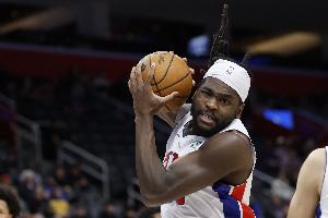 开云官网-累积12个技犯+6个恶犯！薪资专家：很好奇NBA会如何处罚斯图尔特